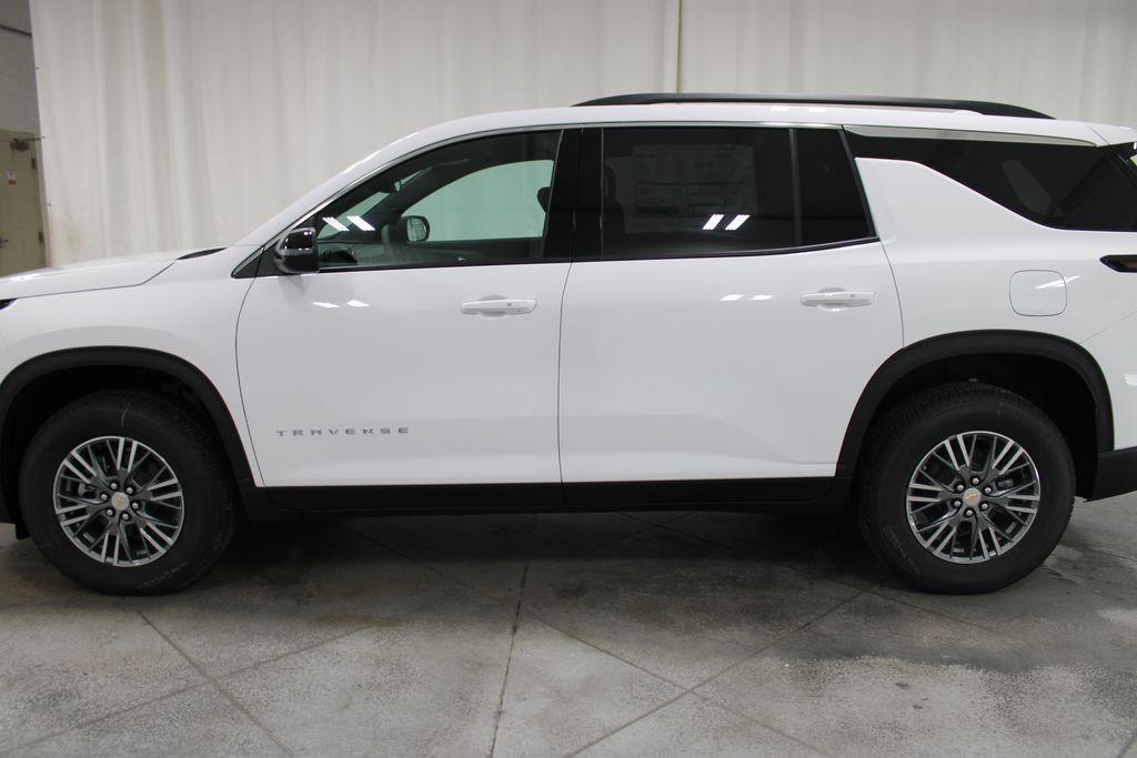 new 2026 Chevrolet Traverse car, priced at $41,488