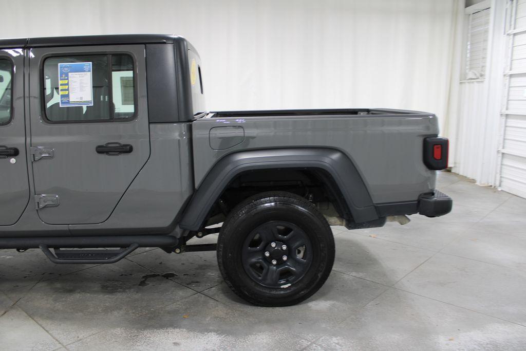 used 2021 Jeep Gladiator car, priced at $32,909