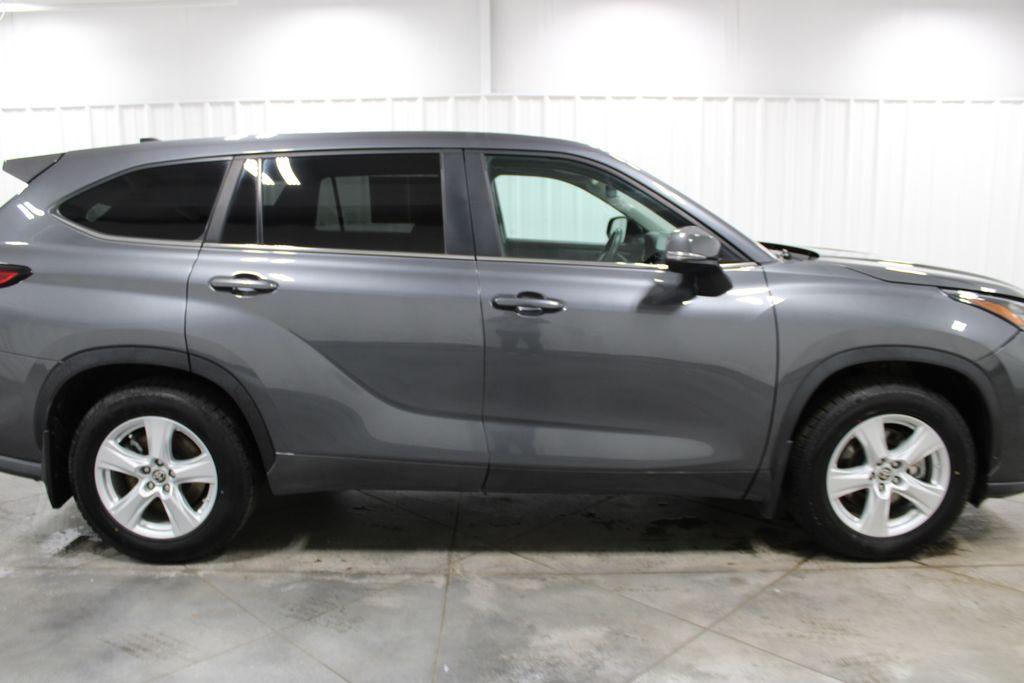 used 2023 Toyota Highlander car, priced at $34,583