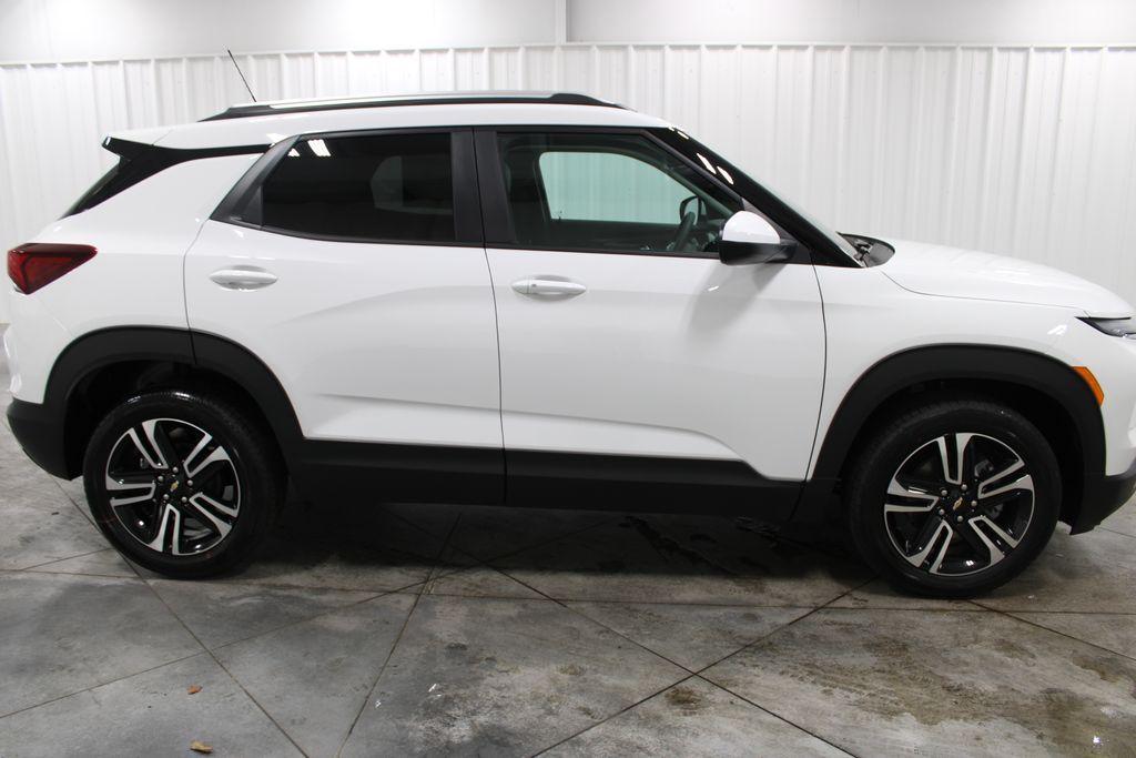 new 2026 Chevrolet TrailBlazer car, priced at $28,088
