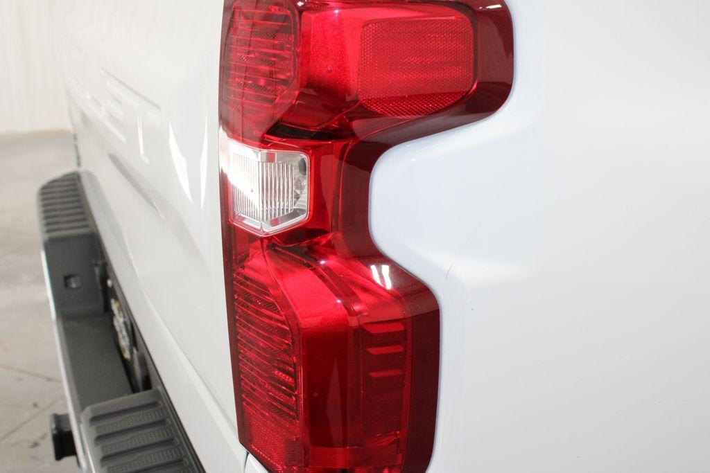 used 2024 Chevrolet Silverado 1500 car, priced at $33,478