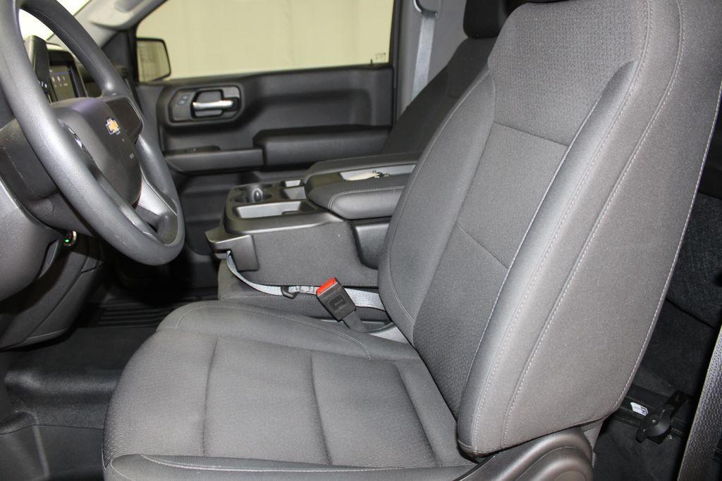 used 2024 Chevrolet Silverado 1500 car, priced at $33,478