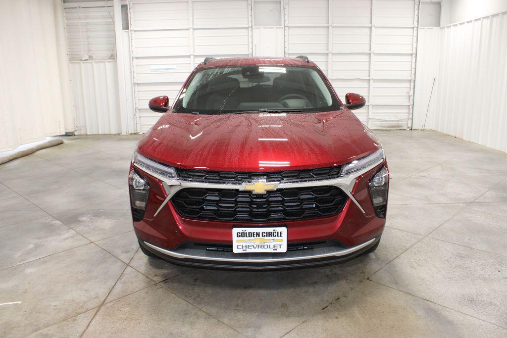 new 2025 Chevrolet Trax car, priced at $25,270