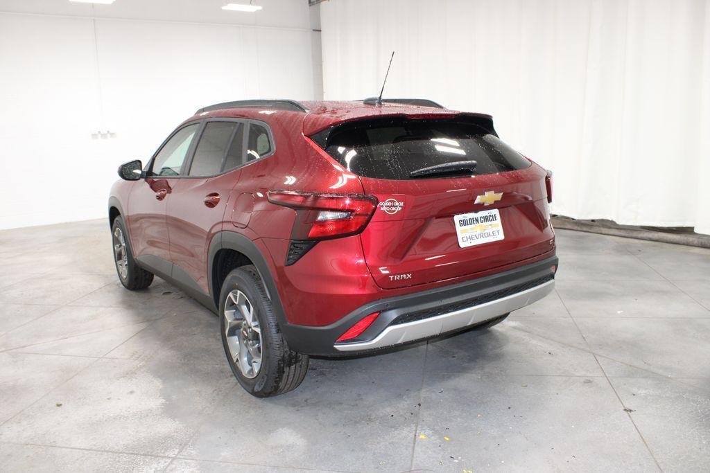 new 2025 Chevrolet Trax car, priced at $25,270