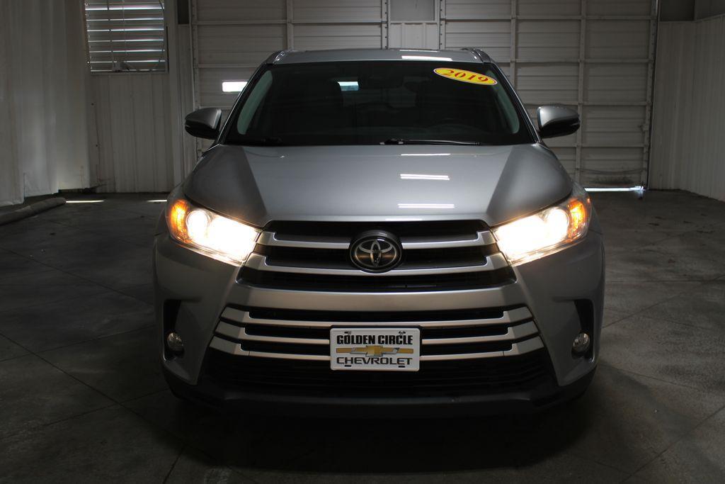 used 2019 Toyota Highlander car, priced at $24,359