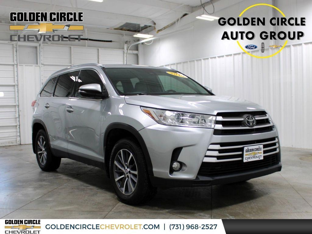 used 2019 Toyota Highlander car, priced at $24,359