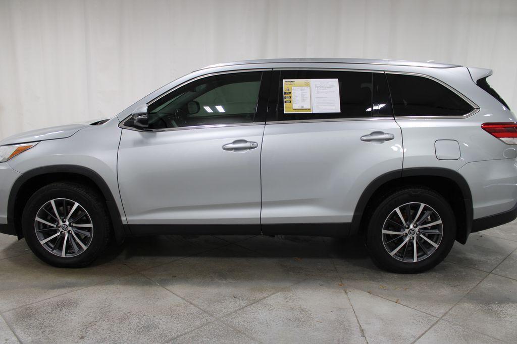 used 2019 Toyota Highlander car, priced at $24,359