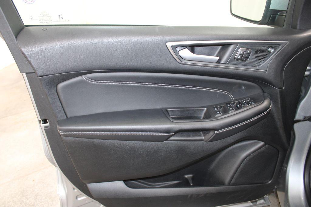used 2024 Ford Edge car, priced at $31,458