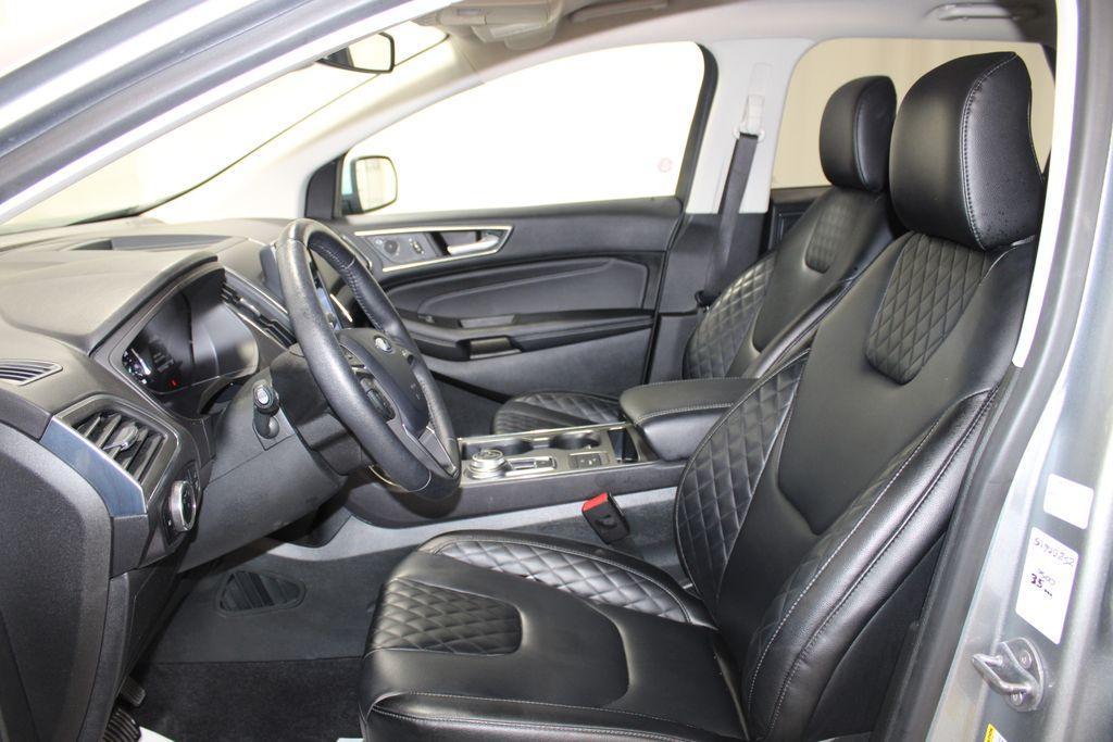used 2024 Ford Edge car, priced at $31,458