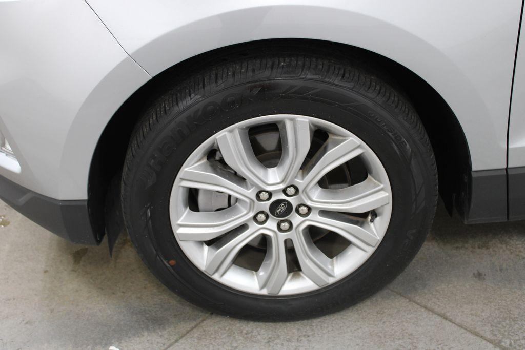 used 2024 Ford Edge car, priced at $31,458