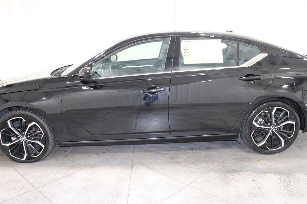 used 2023 Nissan Altima car, priced at $21,228
