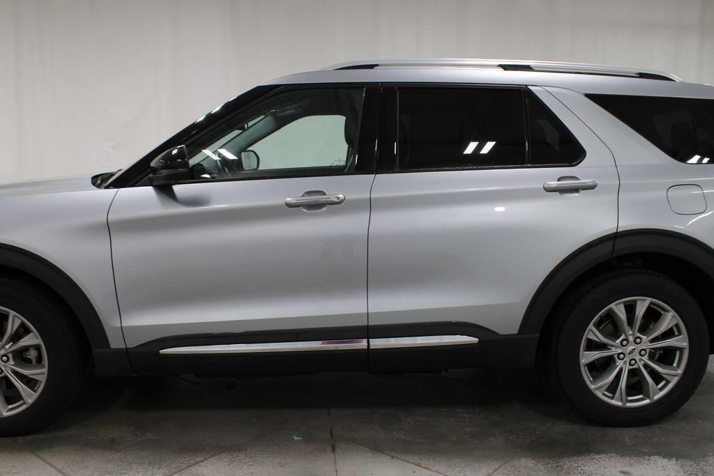 used 2022 Ford Explorer car, priced at $31,121