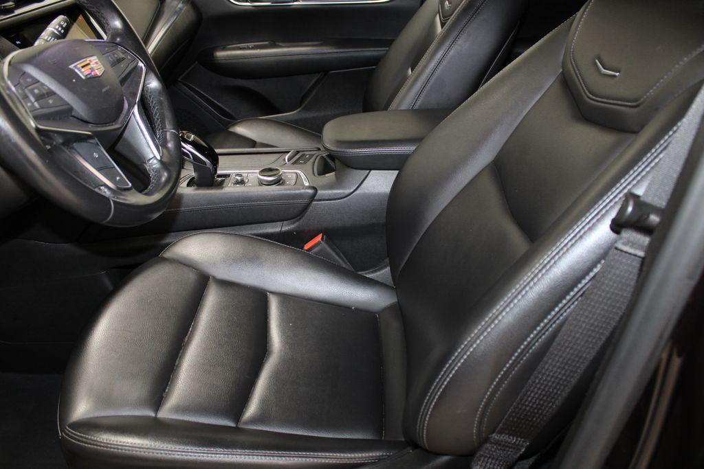 used 2021 Cadillac XT5 car, priced at $20,388