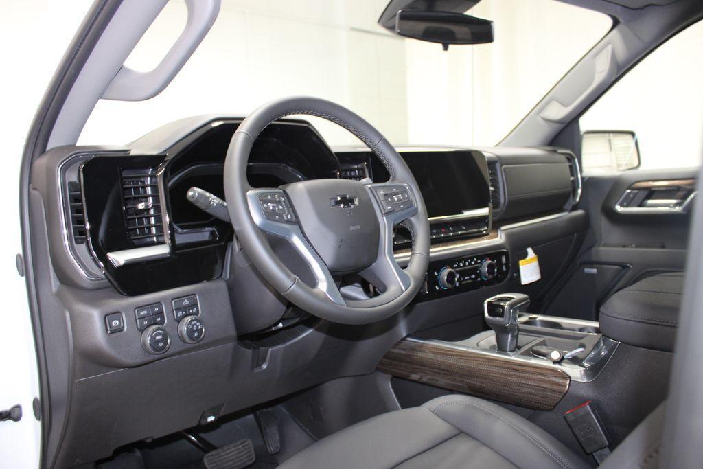 new 2025 Chevrolet Silverado 1500 car, priced at $62,582