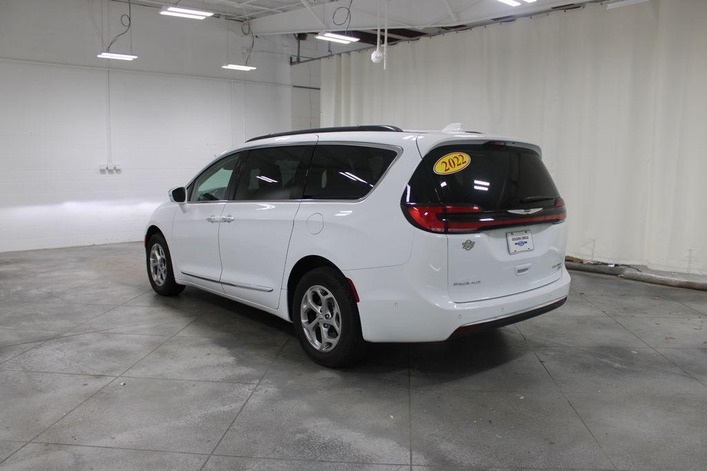 used 2022 Chrysler Pacifica car, priced at $35,138