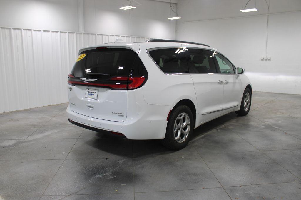 used 2022 Chrysler Pacifica car, priced at $35,138