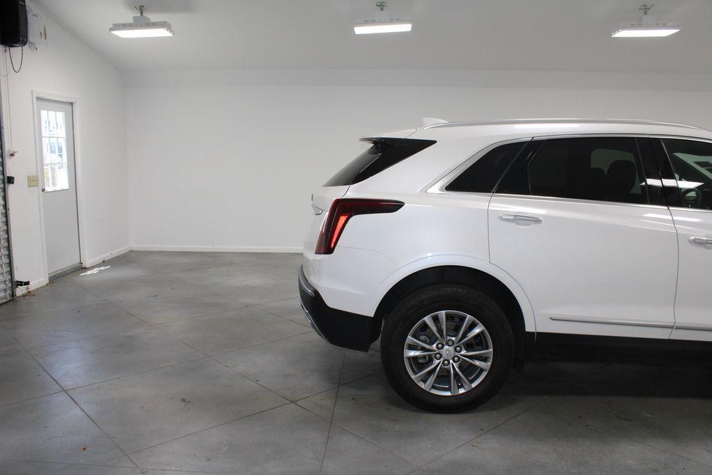 used 2022 Cadillac XT5 car, priced at $34,457