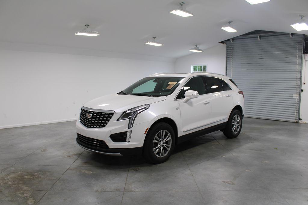 used 2022 Cadillac XT5 car, priced at $34,457