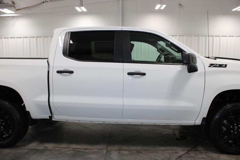 new 2025 Chevrolet Silverado 1500 car, priced at $52,906