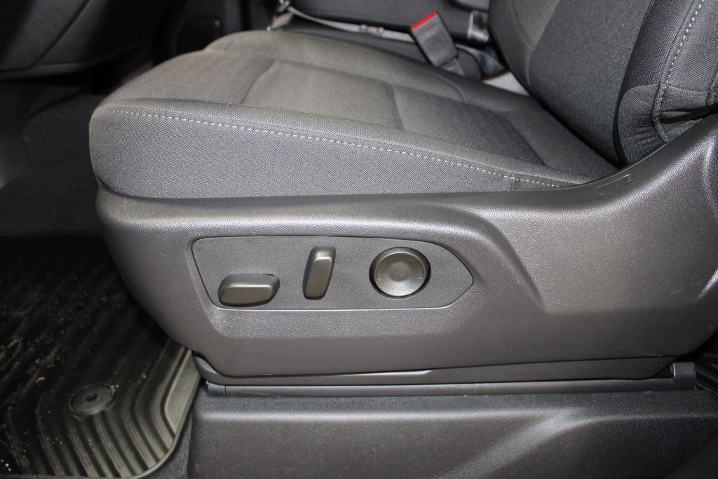 new 2025 Chevrolet Silverado 1500 car, priced at $52,906