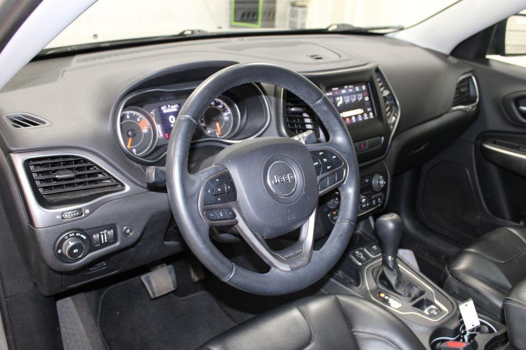 used 2019 Jeep Cherokee car, priced at $15,788