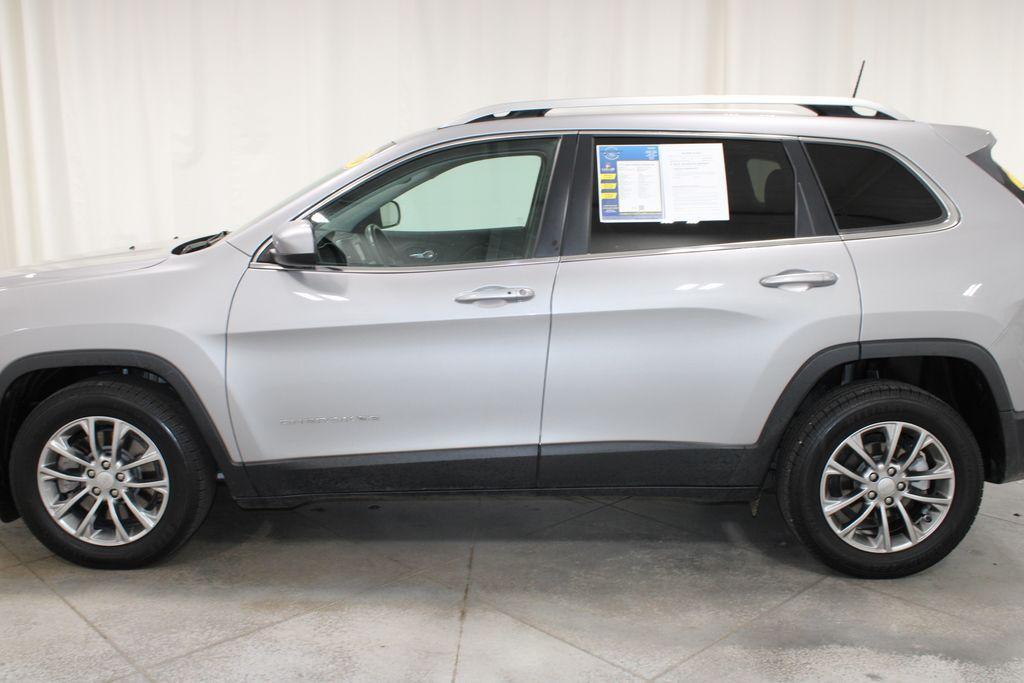 used 2019 Jeep Cherokee car, priced at $15,788