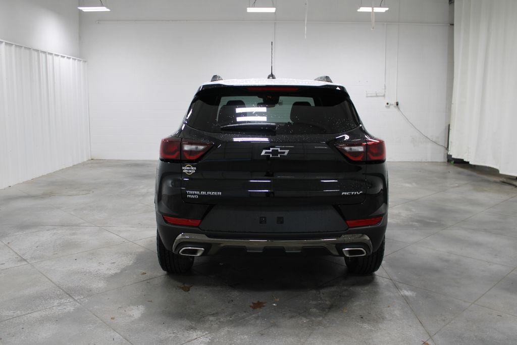 new 2025 Chevrolet TrailBlazer car, priced at $29,588