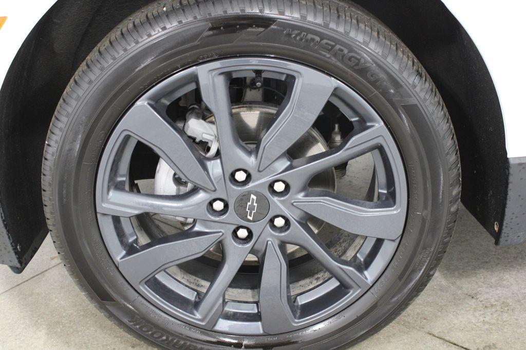 used 2024 Chevrolet Equinox car, priced at $28,218