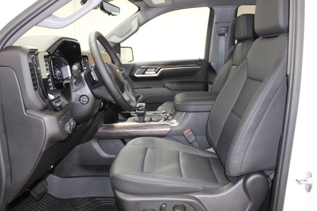 new 2025 Chevrolet Silverado 1500 car, priced at $68,332