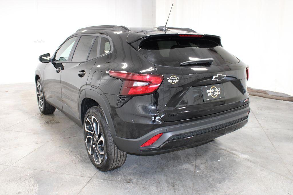 new 2025 Chevrolet Trax car, priced at $26,463