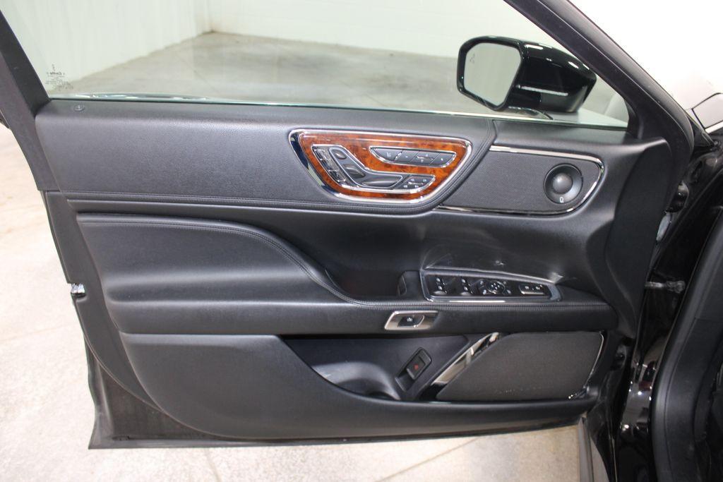used 2019 Lincoln Continental car, priced at $18,888