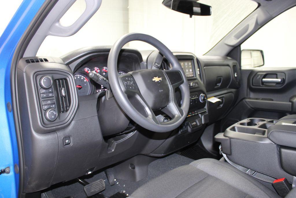 new 2025 Chevrolet Silverado 1500 car, priced at $47,398