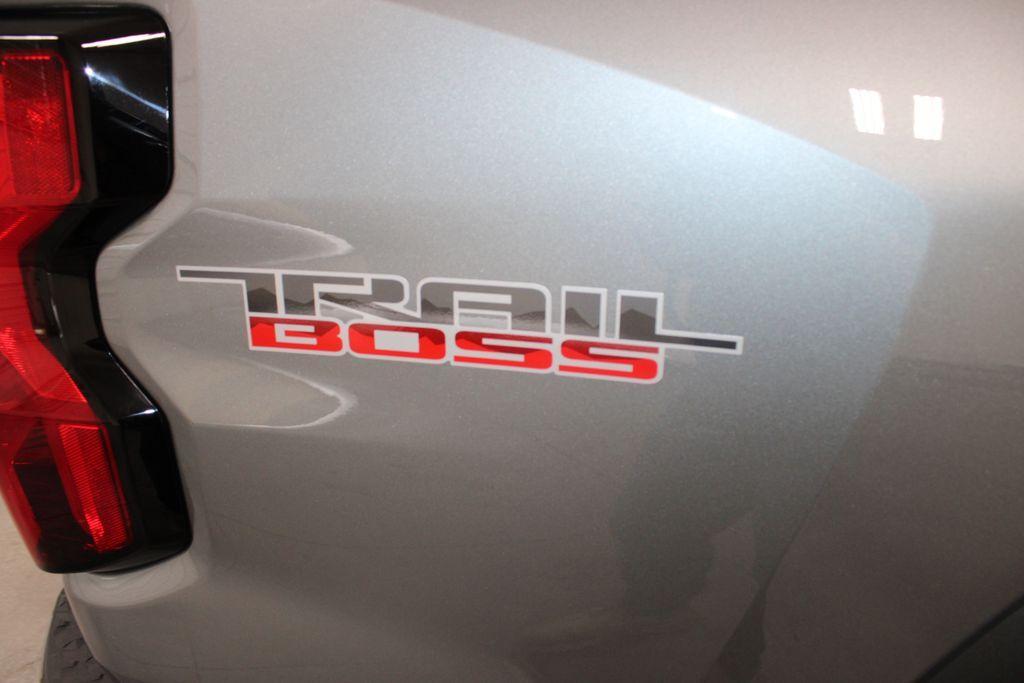 new 2025 Chevrolet Colorado car, priced at $45,268