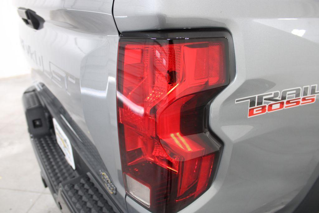 new 2025 Chevrolet Colorado car, priced at $45,268