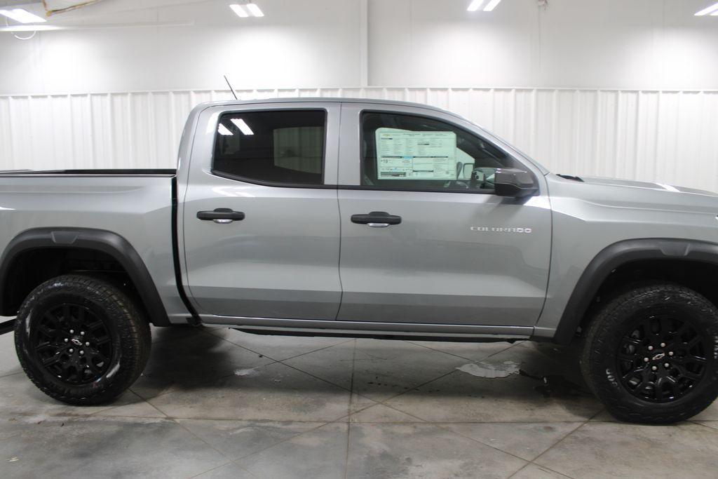 new 2025 Chevrolet Colorado car, priced at $45,268