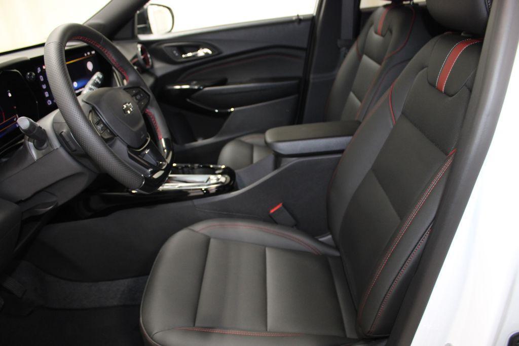 new 2025 Chevrolet Trax car, priced at $27,349