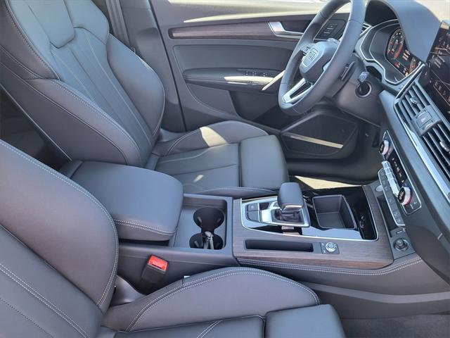 new 2025 Audi Q5 car, priced at $59,715