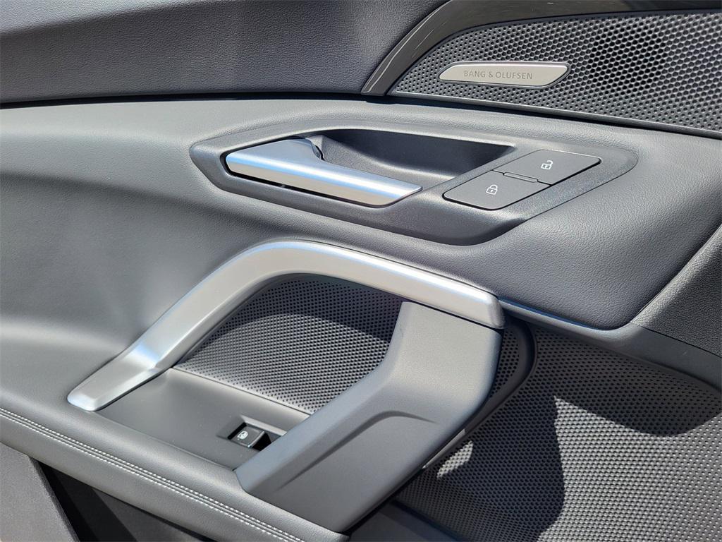 new 2025 Audi Q5 car, priced at $60,290