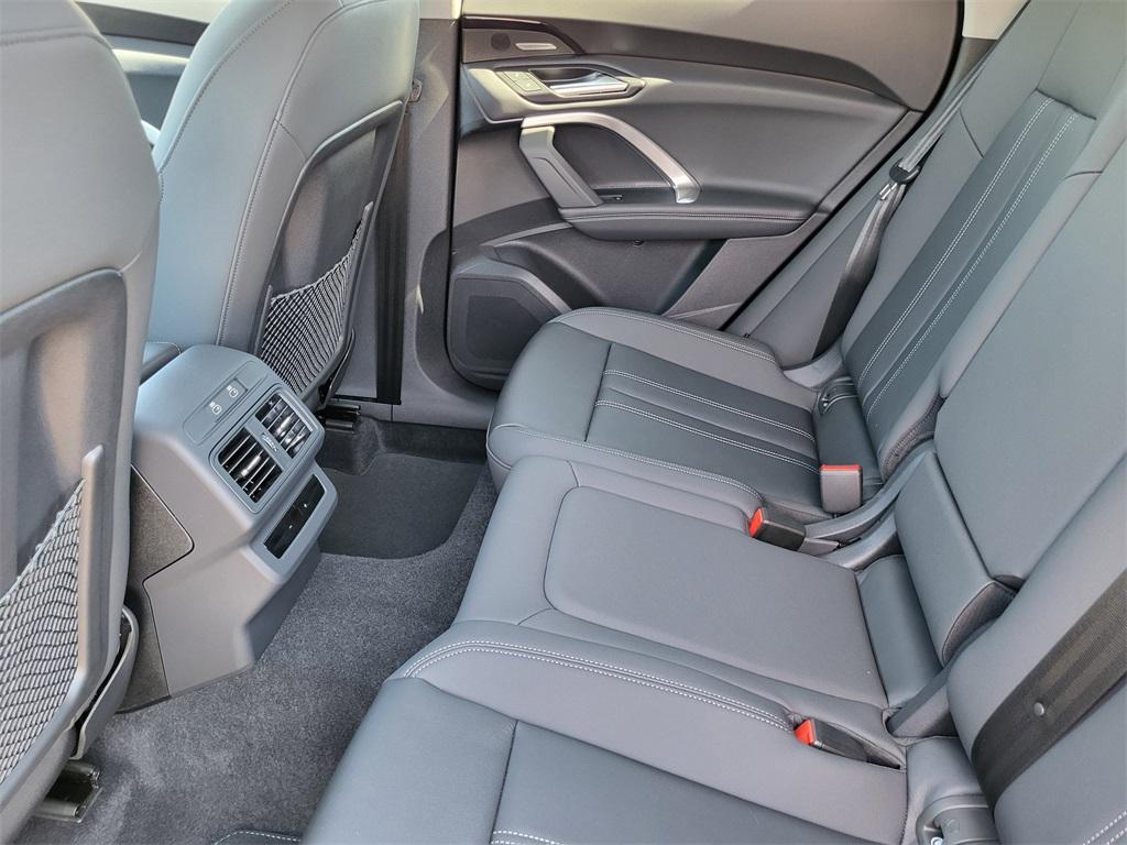 new 2025 Audi Q5 car, priced at $60,290