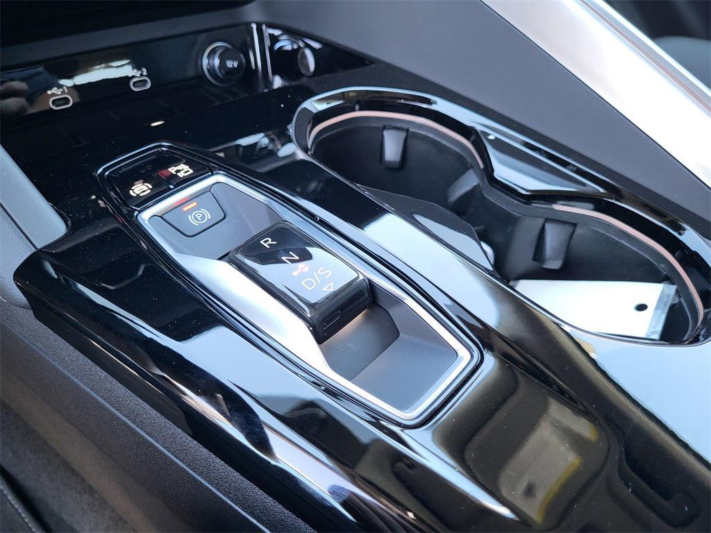 new 2025 Audi Q5 car, priced at $60,290