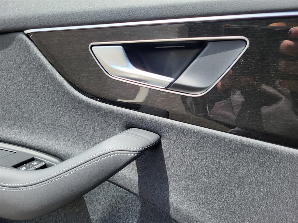 new 2025 Audi Q8 car, priced at $95,560