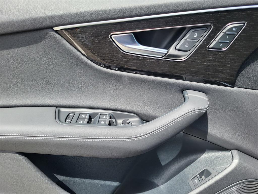 new 2025 Audi Q8 car, priced at $95,560