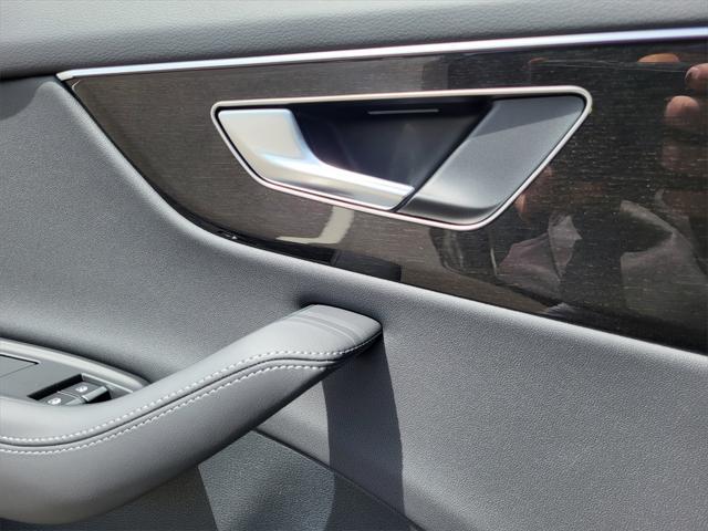 new 2025 Audi Q8 car, priced at $95,560