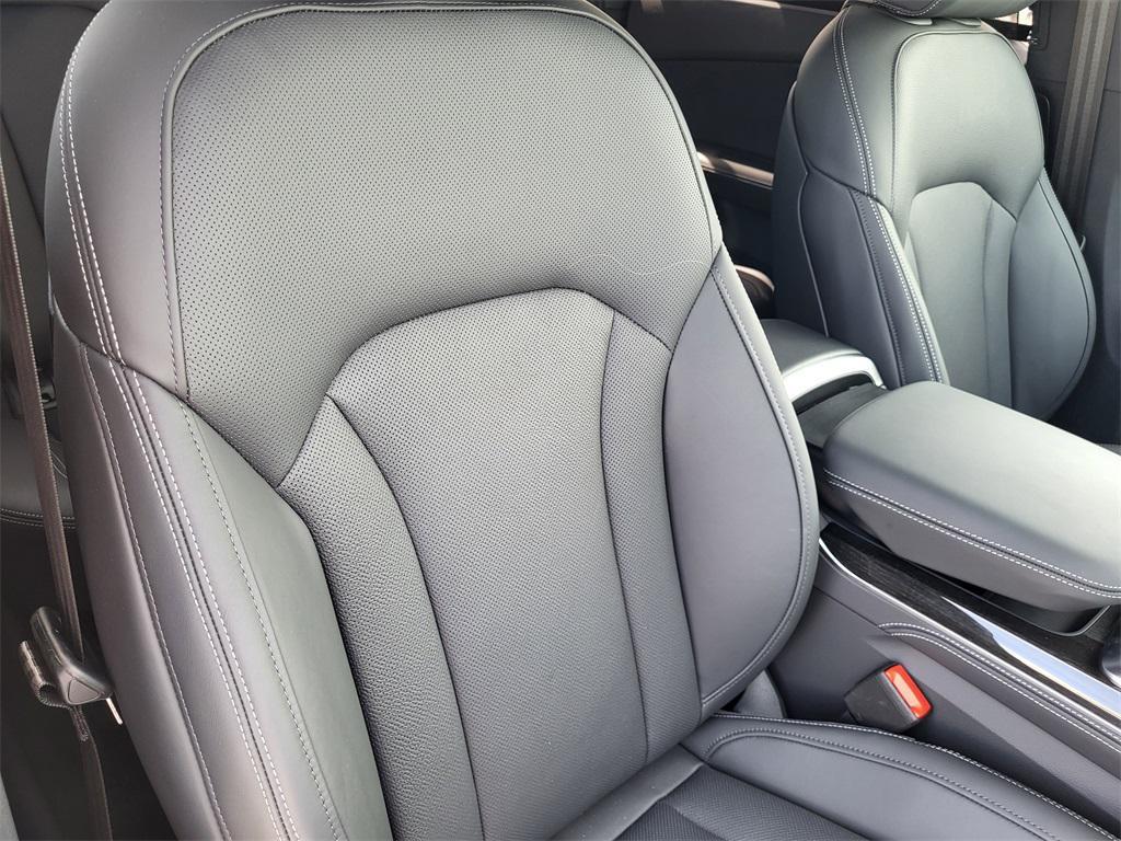 new 2025 Audi Q8 car, priced at $95,560