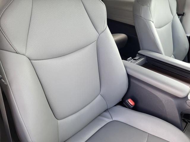 used 2023 Toyota Sienna car, priced at $40,499
