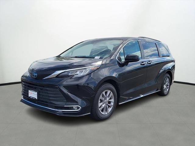 used 2023 Toyota Sienna car, priced at $40,499