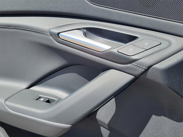new 2025 Audi Q6 e-tron car, priced at $76,025