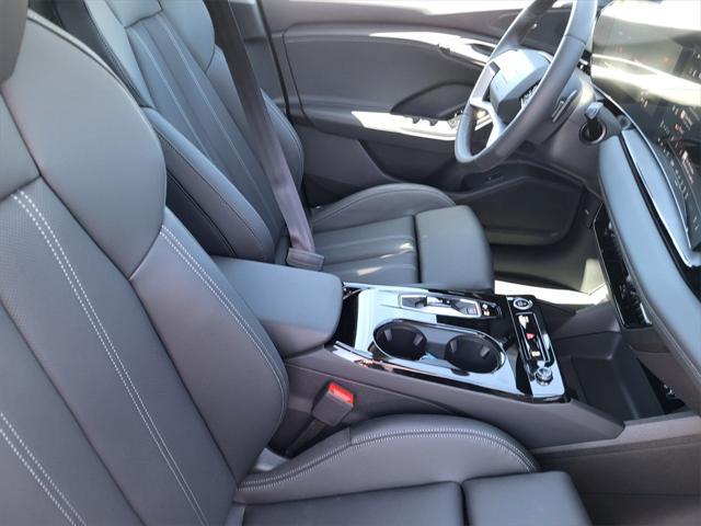 new 2025 Audi Q6 e-tron car, priced at $76,025