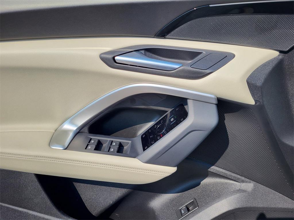 new 2025 Audi Q5 car, priced at $58,040