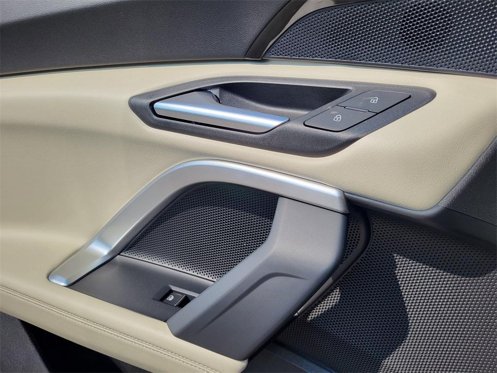 new 2025 Audi Q5 car, priced at $58,040